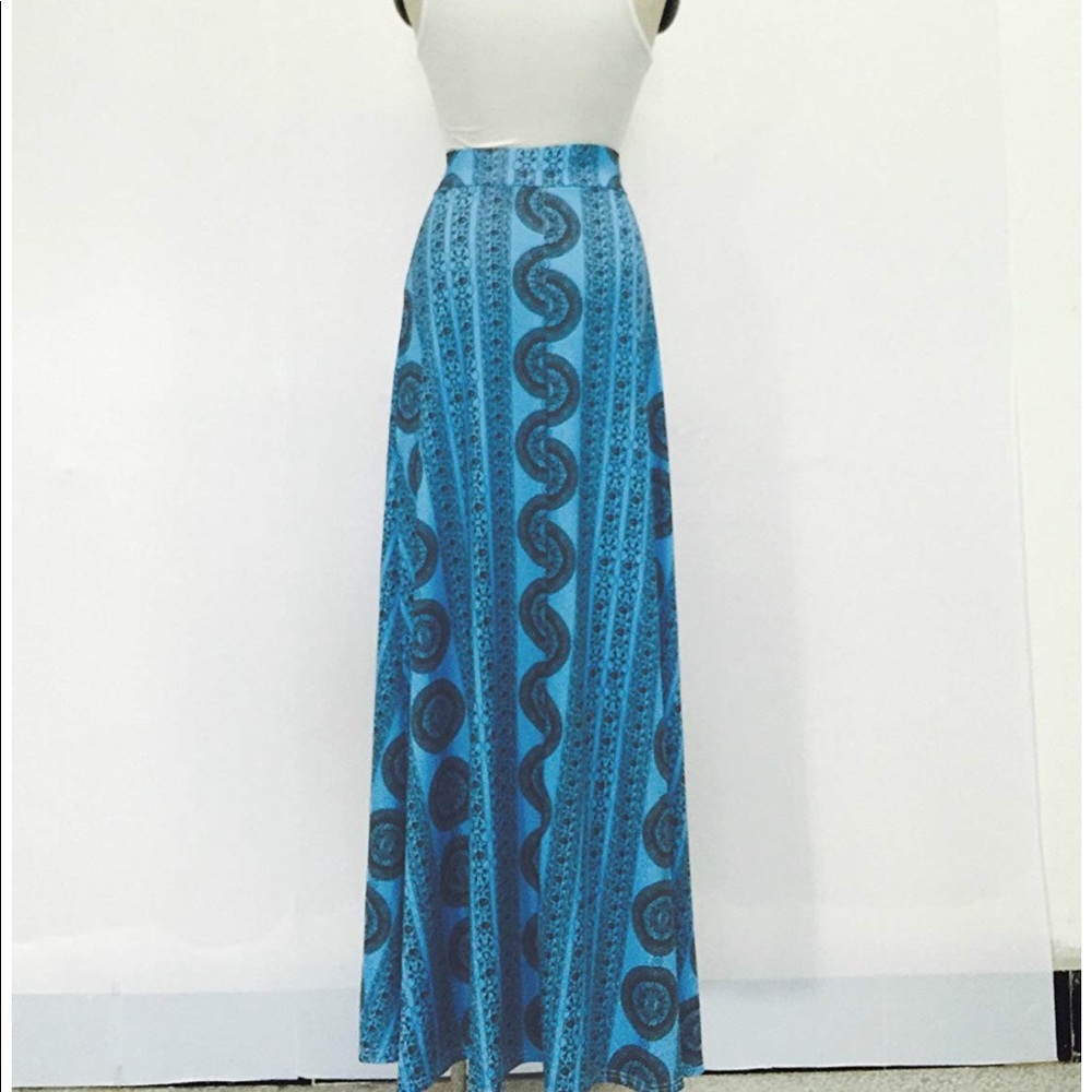 Geometric Pattern Maxi Skirt - Picture 2 of 3